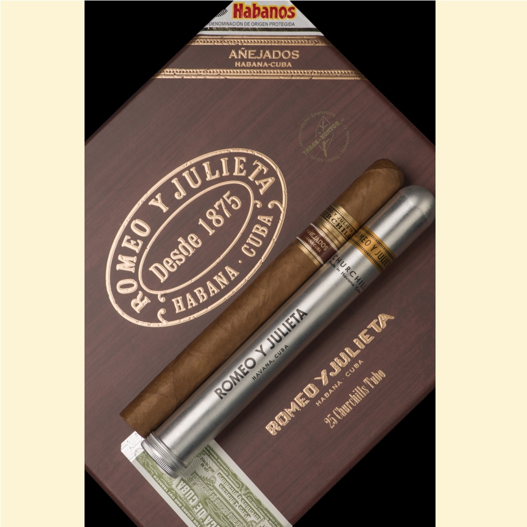 Romeo y Julieta Churchills AT Añejados 
