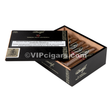 Davidoff Yamasa - Petit Churchill 