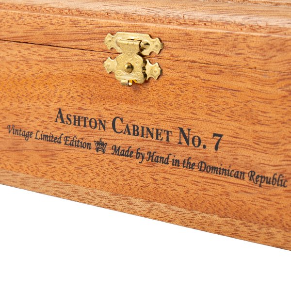 阿什顿 艾什顿木盒7号 Ashton Cabinet Selection No.7